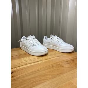 Label Go-To Low All White Women's Size 5 New!